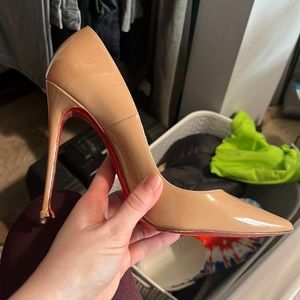 Christian Louboutin So Kate Nude patent